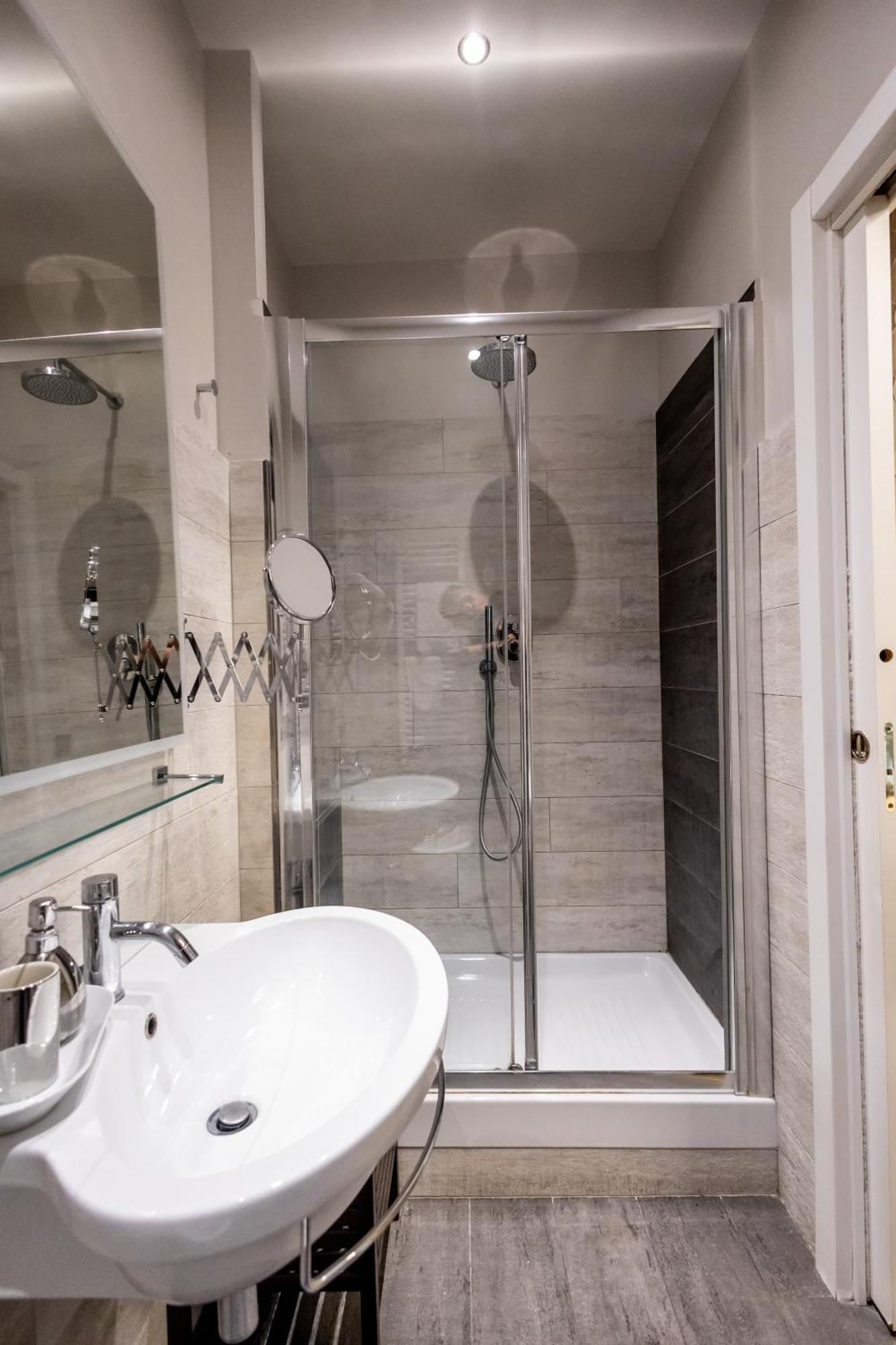 Mybedcavour Hotel Roma Ngoại thất bức ảnh
