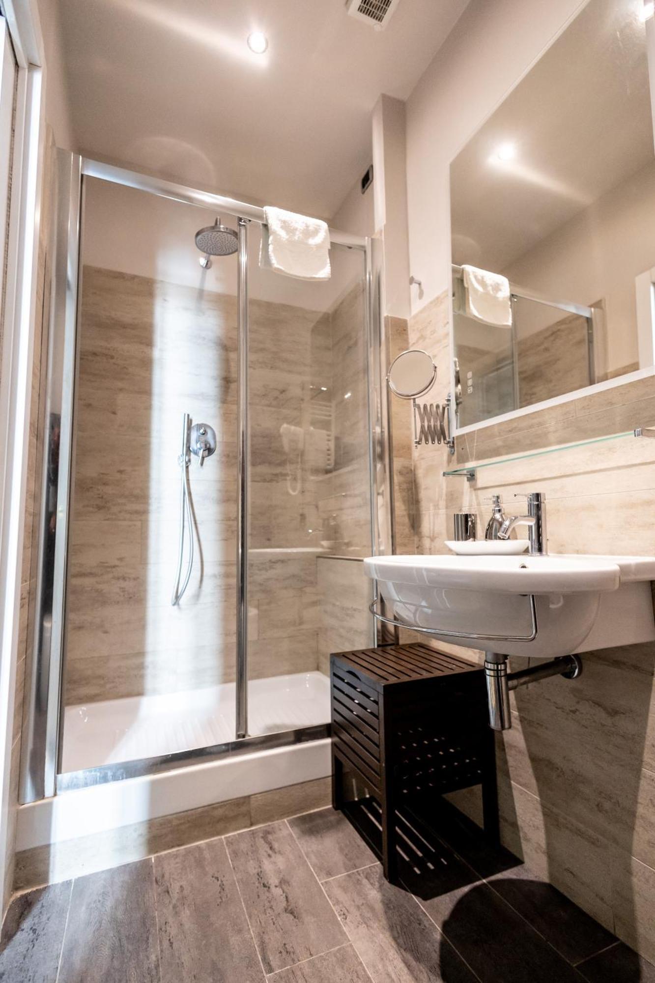 Mybedcavour Hotel Roma Ngoại thất bức ảnh
